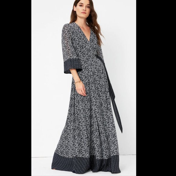 Tularosa Dresses & Skirts - NWT Tularosa Jolene Dress in Navy